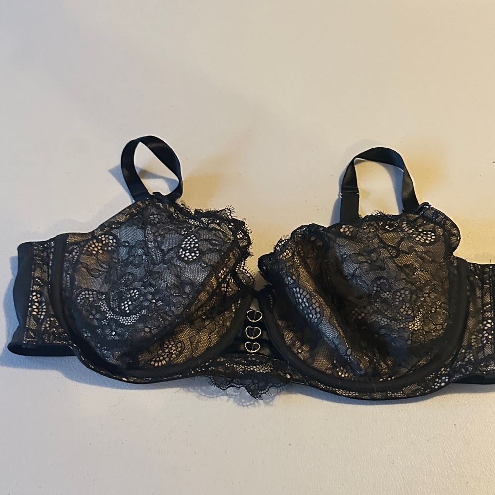 Elegant Black Lace Bra